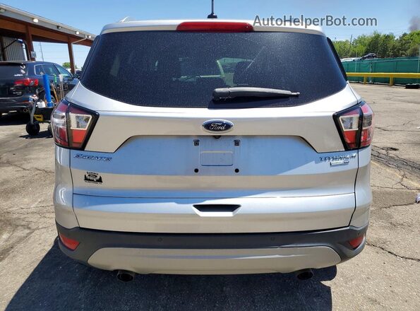 1FMCU9J9XHUD96313 2017 FORD ESCAPE Серебряный Вид сзади
