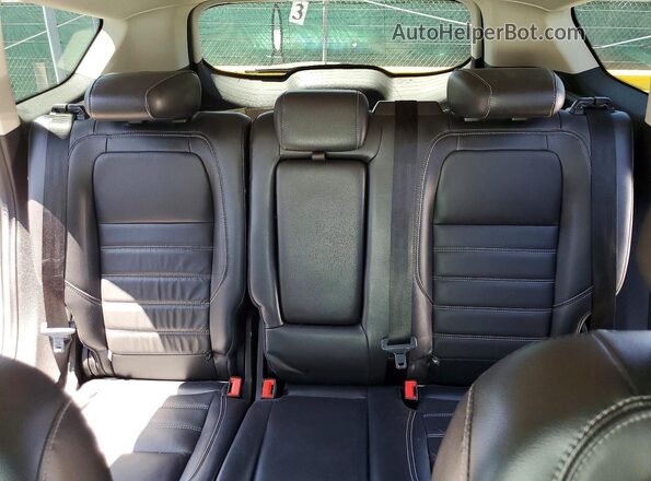 1FMCU9J9XHUD96313 2017 FORD ESCAPE Серебряный Вид задних сидений