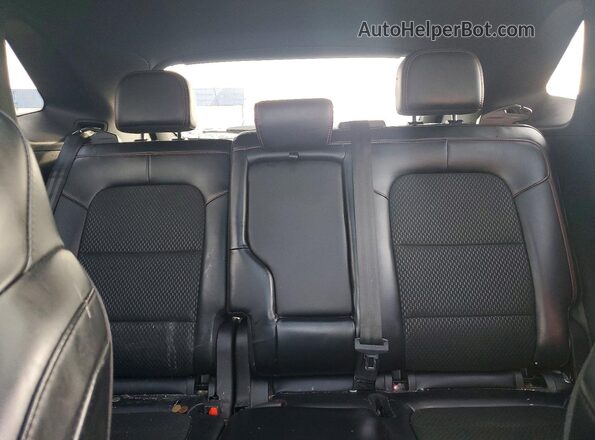 1FMCU9MN5RUB33933 2024 FORD ESCAPE Черный Вид задних сидений