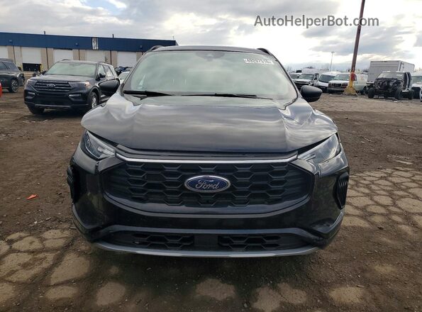 1FMCU9MN5RUB33933 2024 FORD ESCAPE Черный Вид спереди