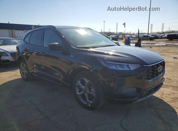 1FMCU9MN8PUA23116 2023 FORD ESCAPE Черный Передняя правая четверть