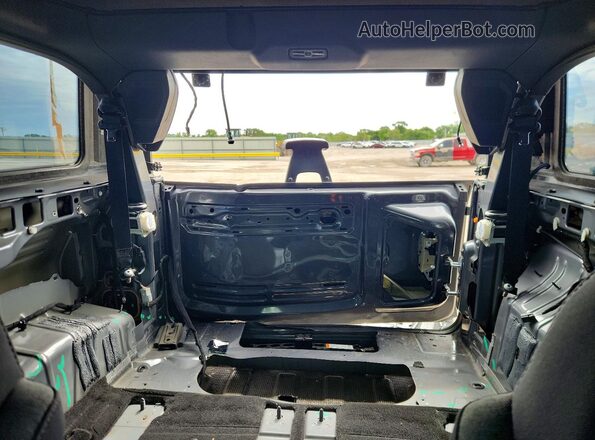 1FMDE5AH0PLB03783 2023 FORD BRONCO Gray Vista de los asientos traseros