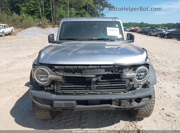1FMDE5DH3MLB09133 2021 FORD BRONCO Silver Vista interior trasera