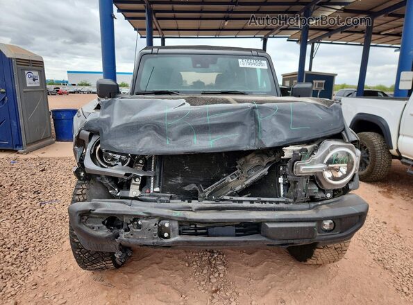 1FMDE5DH6PLB33527 2023 FORD BRONCO Черный Вид спереди