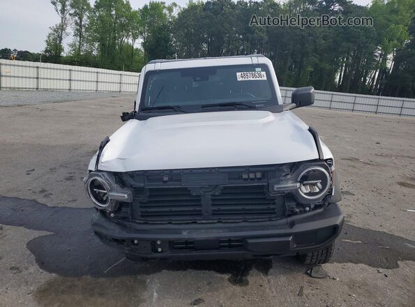 1FMDE7BH2SLB07742 2025 FORD BRONCO Белый Вид спереди