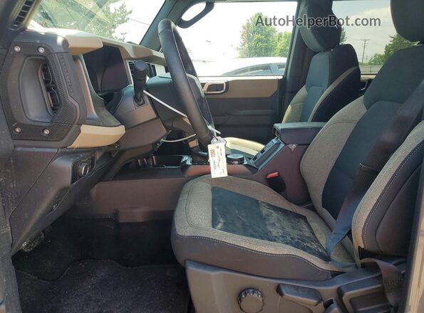 1FMDE7BH3TLA55488 2026 FORD BRONCO Серый Вид салона спереди