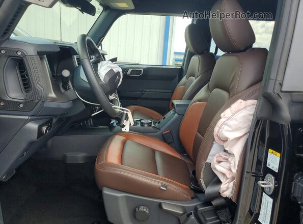 1FMDE7BH4SLB46266 2025 FORD BRONCO Black Вид салону спереду
