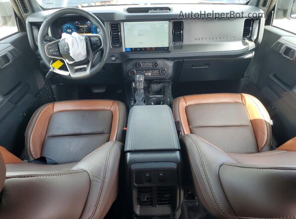1FMDE7BH4SLB46266 2025 FORD BRONCO Black Вид панелі приладів