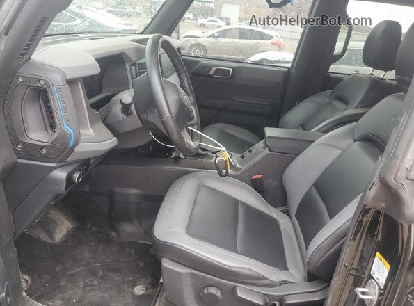 1FMEE1BP2RLA76348 2024 FORD BRONCO Black Widok wnętrza z przodu