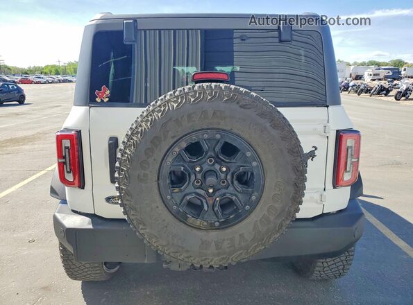 1FMEE2BP2RLA35028 2024 FORD BRONCO White უკანა ხედი