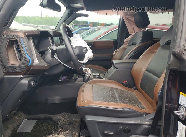 1FMEE5BP2MLA64507 2021 FORD BRONCO Blue Вид салону спереду