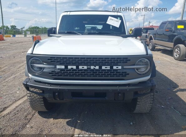 1FMEE5DP0MLA98944 2021 FORD BRONCO White Vista del cuadro de instrumentos