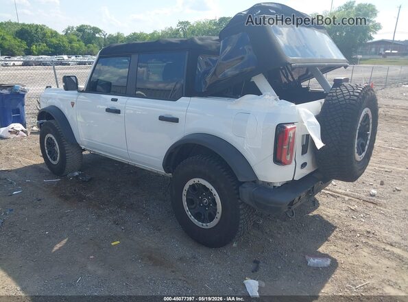 1FMEE5DP0MLA98944 2021 FORD BRONCO White Trasero izquierdo