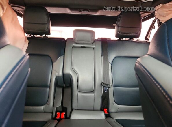 1FMEE5DP5PLB56003 2023 FORD BRONCO Белый Вид задних сидений