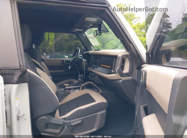 1FMEE5DP9MLA90194 2021 FORD BRONCO Gray Widok wnętrza z przodu