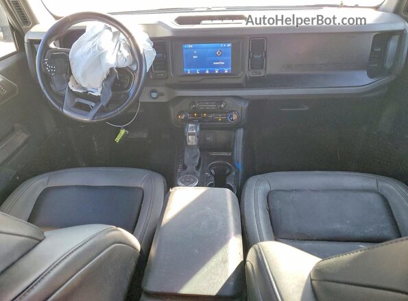 1FMEE5DP9PLB80515 2023 FORD BRONCO Gray Widok deski rozdzielczej