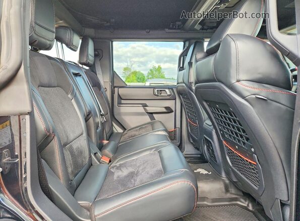 1FMEE5JR3PLB78054 2023 FORD BRONCO Черный Вид задней части салона