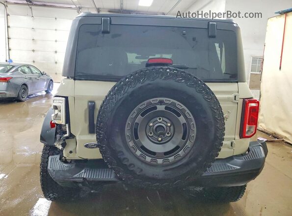 1FMEE7BH4SLB15989 2025 FORD BRONCO Cream Vista trasera