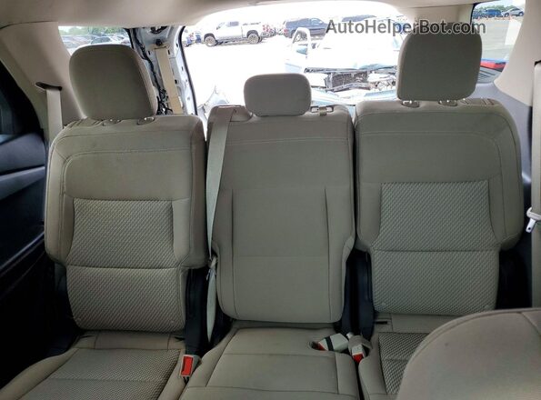 1FMSK7BH5LGC58892 2020 FORD EXPLORER White Vista de los asientos traseros