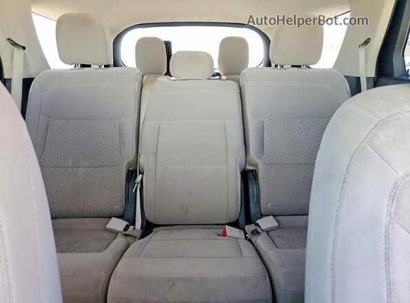 1FMSK7BH5MGA81889 2021 FORD EXPLORER White Widok tylnych siedzeń
