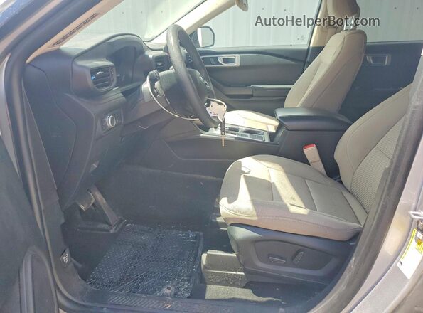1FMSK7BHXMGC06725 2021 FORD EXPLORER Серебряный Вид салона спереди
