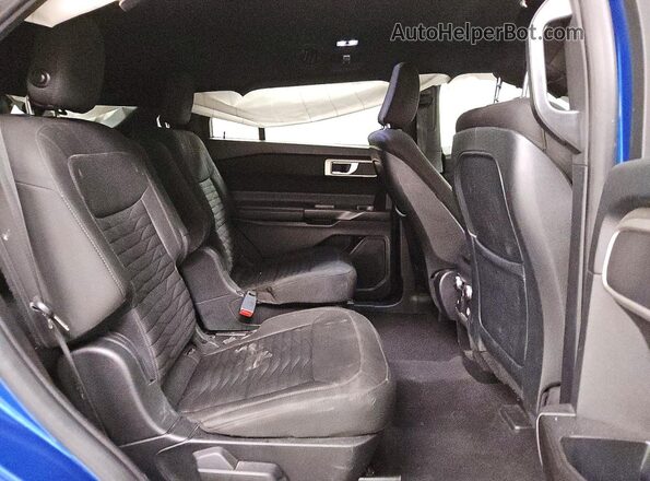 1FMSK7DH3LGC27783 2020 FORD EXPLORER Blue Rear interior view