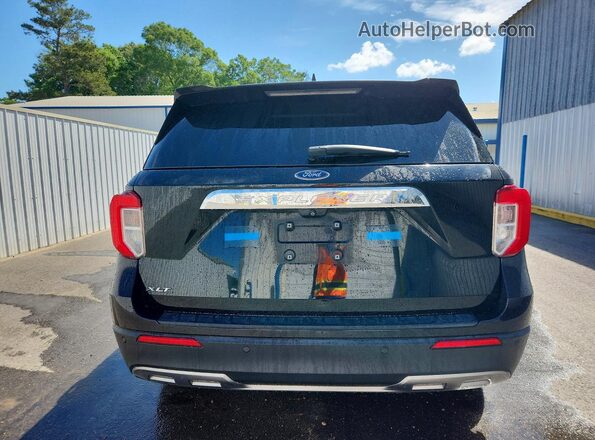 1FMSK7DH3NGA51420 2022 FORD EXPLORER Черный Вид сзади