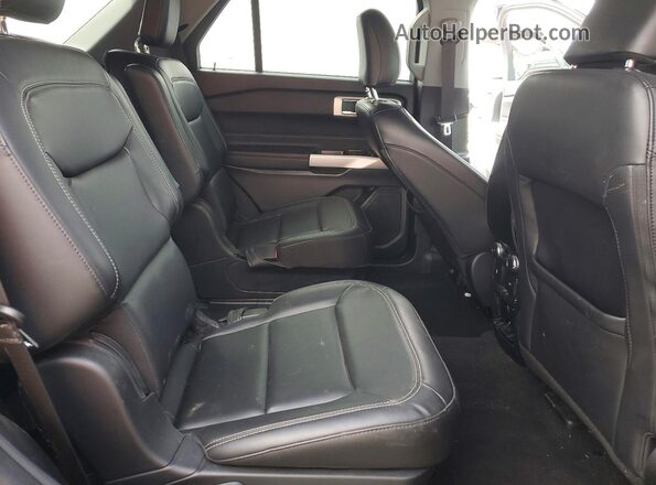 1FMSK7DH4NGC47348 2022 FORD EXPLORER Серый Вид задней части салона