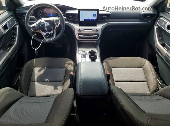 1FMSK7DH4RGA38018 2024 FORD EXPLORER Серебряный Вид панели приборов