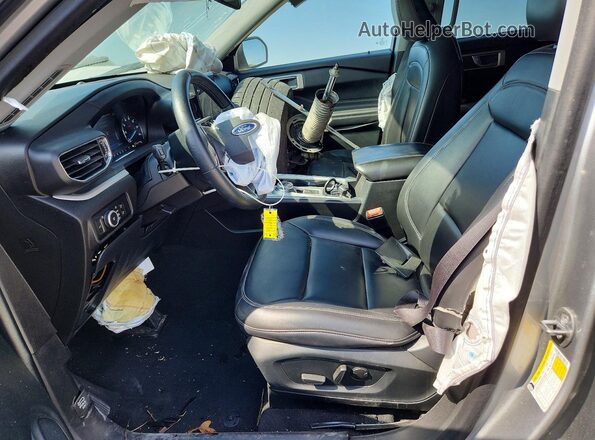 1FMSK7DH6RGA04761 2024 FORD EXPLORER Серебряный Вид салона спереди