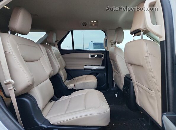 1FMSK7DH9PGC26207 2023 FORD EXPLORER Белый Вид задней части салона