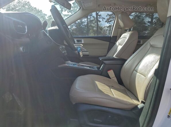 1FMSK7FH3PGA83817 2023 FORD EXPLORER Белый Вид салона спереди