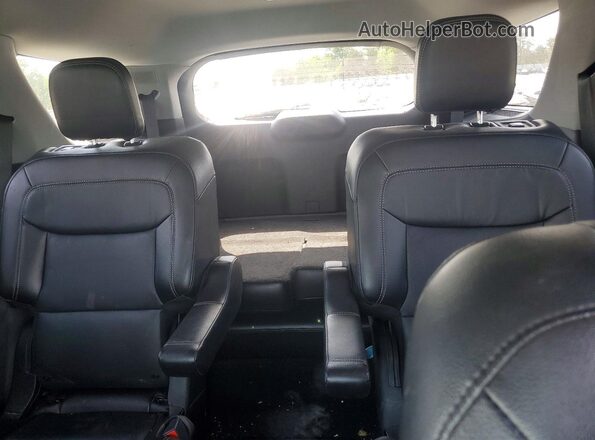 1FMSK7FH8LGD03379 2020 FORD FORD EXPLORER Silver უკანა სავარძლების ხედი