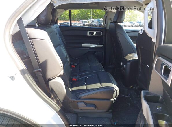 1FMSK8DH2MGA66950 2021 FORD EXPLORER White Widok naklejki z numerem VIN