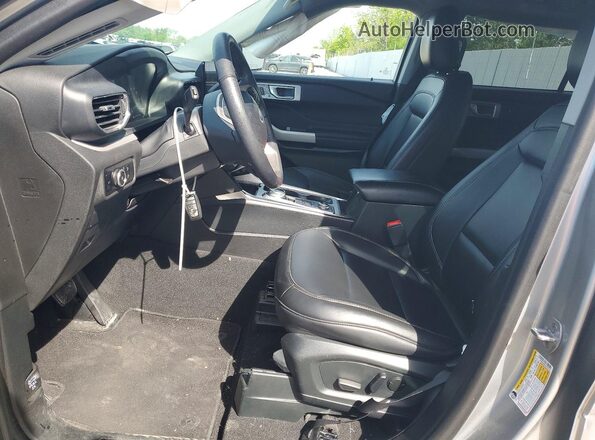 1FMSK8DH2RGA45118 2024 FORD EXPLORER Серебряный Вид салона спереди