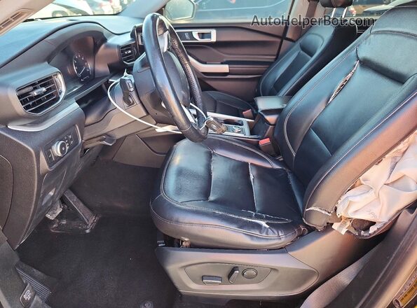 1FMSK8DH3MGA00696 2021 FORD FORD EXPLORER Black Front interior view