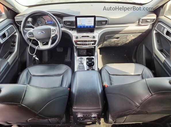1FMSK8DH7MGC01887 2021 FORD EXPLORER Серебряный Вид панели приборов