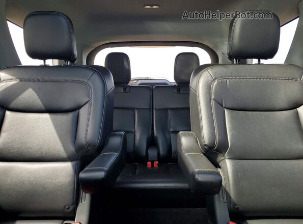 1FMSK8DH8LGC77861 2020 FORD EXPLORER Silver Rear seats view