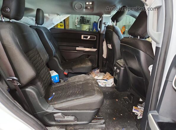 1FMSK8DH8LGC78105 2020 FORD EXPLORER White Rear seats view