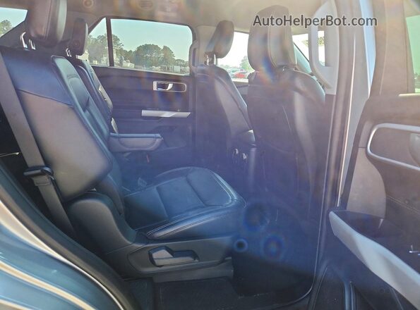 1FMSK8DH8LGC88875 2020 FORD EXPLORER Silver Widok wnętrza z tyłu