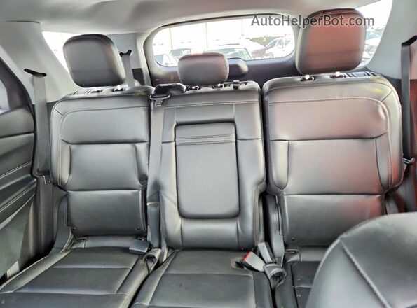 1FMSK8DH9NGC04100 2022 FORD EXPLORER Green Rear seats view