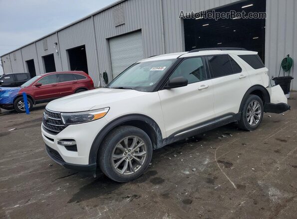 1FMSK8DHXNGA88986 2022 FORD EXPLORER Белый Передняя левая четверть
