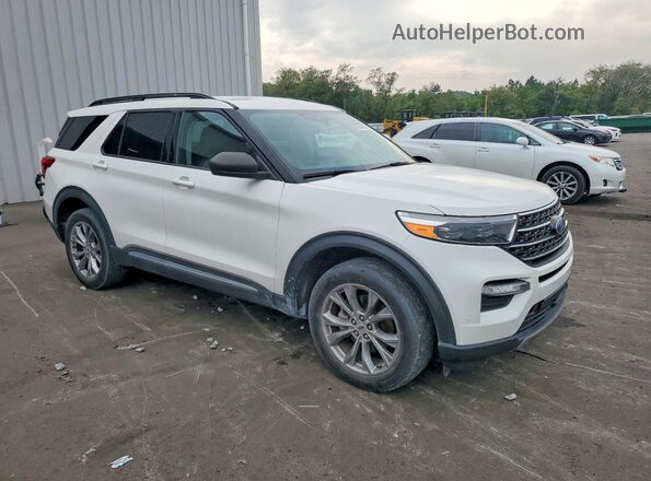 1FMSK8DHXNGA88986 2022 FORD EXPLORER Белый Передняя правая четверть