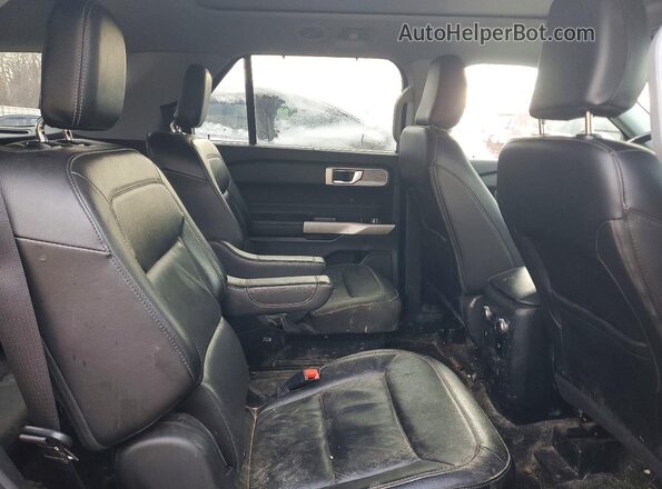 1FMSK8FH6NGA85743 2022 FORD FORD EXPLORER Black Widok wnętrza z tyłu