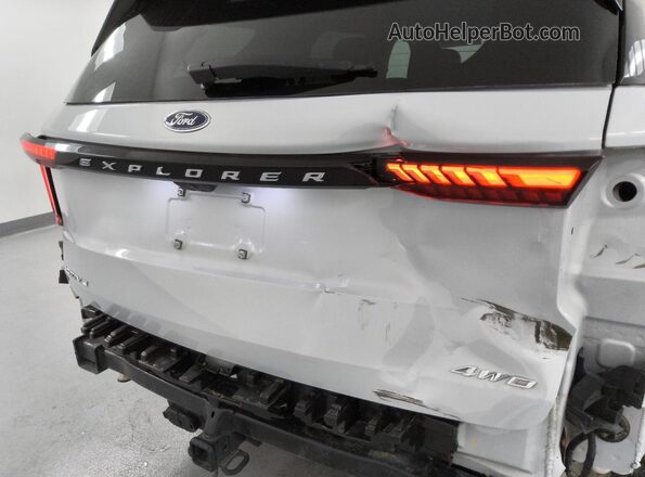 1FMUK8DHXSGC08922 2025 FORD EXPLORER Серебряный 