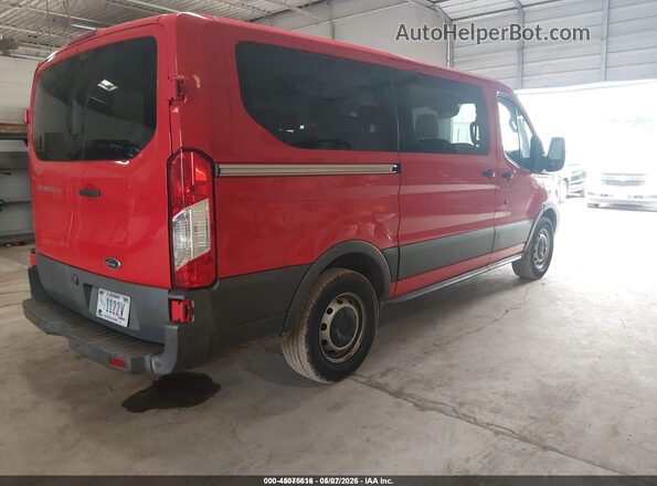 1FMZK1YM2JKB42463 2018 FORD TRANSIT-150 Красный Задняя правая четверть