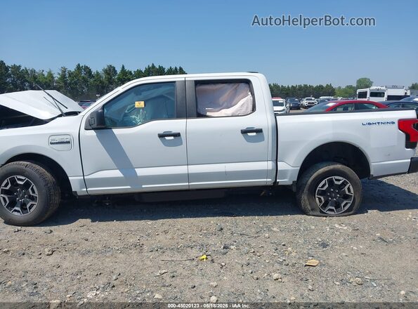 1FT6W1EV3PWG58485 2023 FORD F-150 LIGHTNING Белый Вид задней части салона