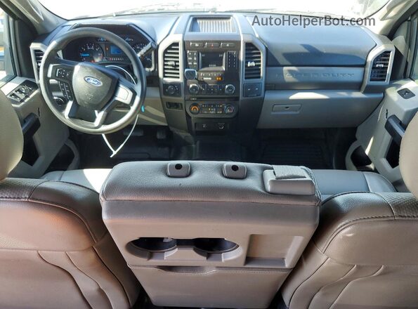 1FT7W2A68JEB04185 2018 FORD F250 White Vista del salpicadero