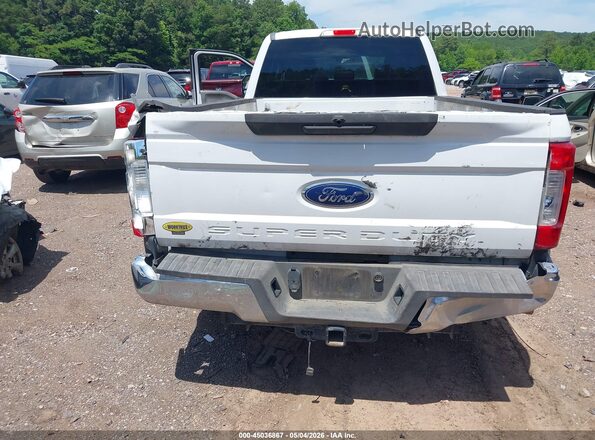 1FT7W2AT5HEF31582 2017 FORD F-250 Белый Вид спереди