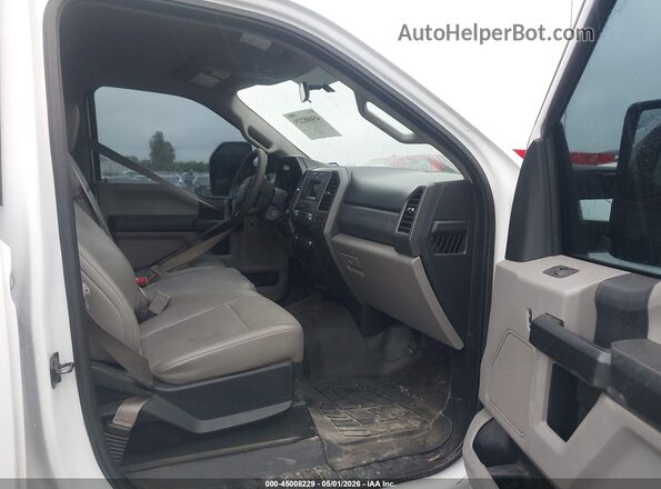 1FT7W2B60KED81879 2019 FORD F-250 Белый Вид салона спереди